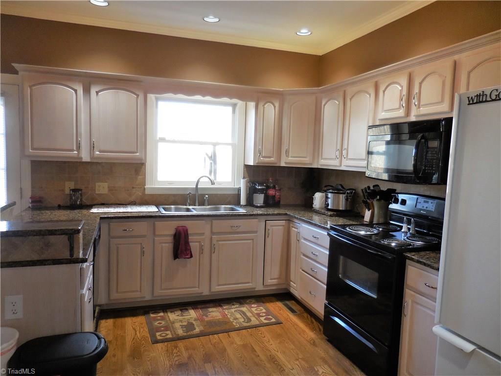 1439 Talbot Road Pleasant Garden, NC 27313 - Photo 7 of 24