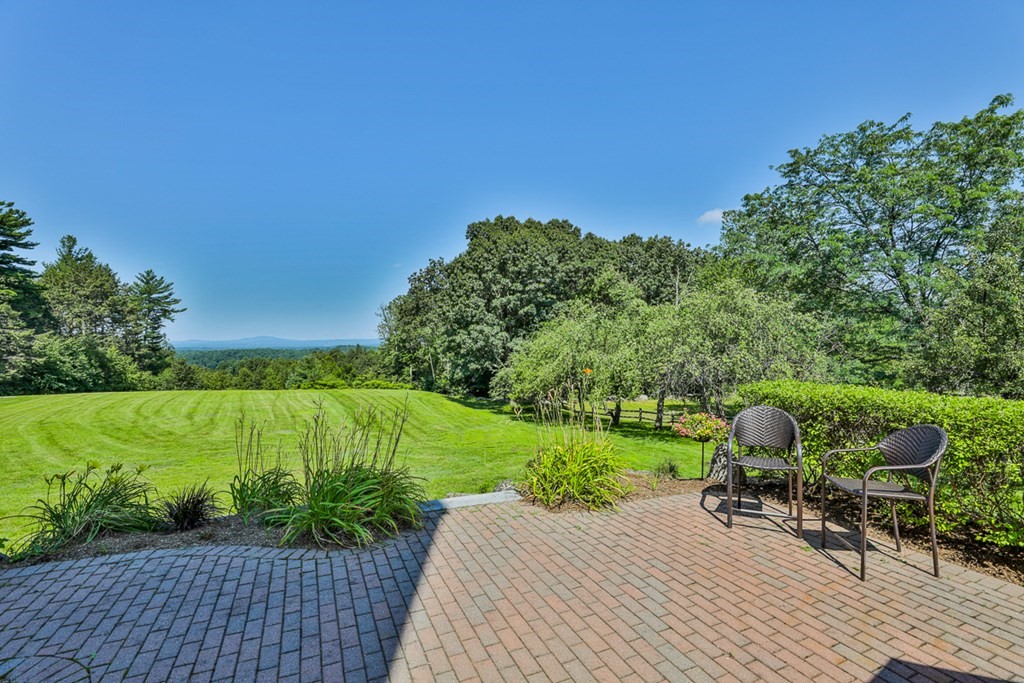 58 Bolton Road Harvard, MA 01451 - Photo 4 of 37 Gallery Image 4