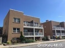 $2,400 | 255 West Broadway, Unit 202, Long Beach, NY 11561