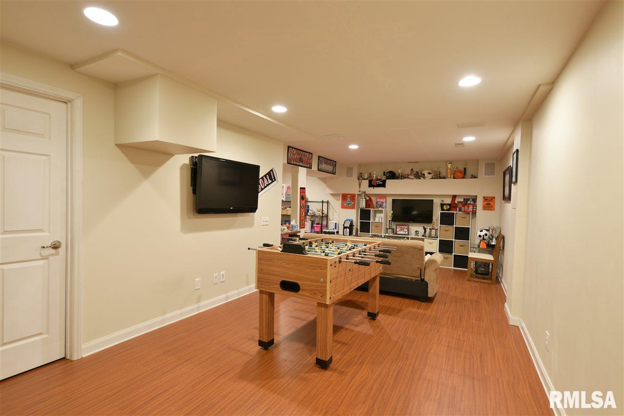 3166 Otter Lane Springfield, IL 62712 - Photo 28 of 36 Gallery Image 28