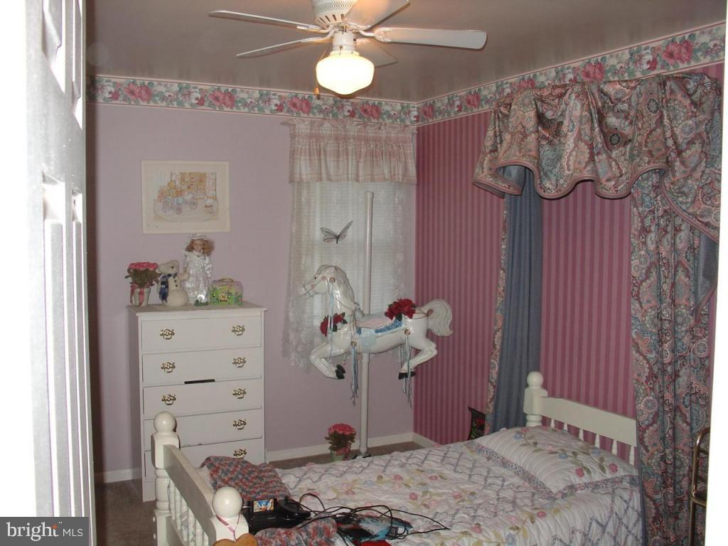 223 1/2 School House Road Lancaster, PA 17603 - Photo 4 of 7 Gallery Image 4