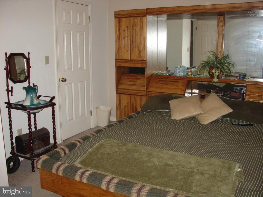 223 1/2 School House Road Lancaster, PA 17603 - Photo 6 of 7 Gallery Image 6