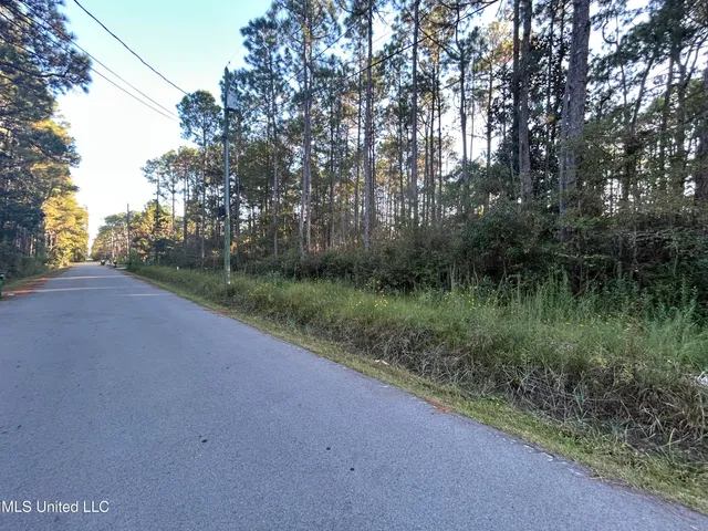 $12,000 | Oak Street, Ocean Springs, MS 39564