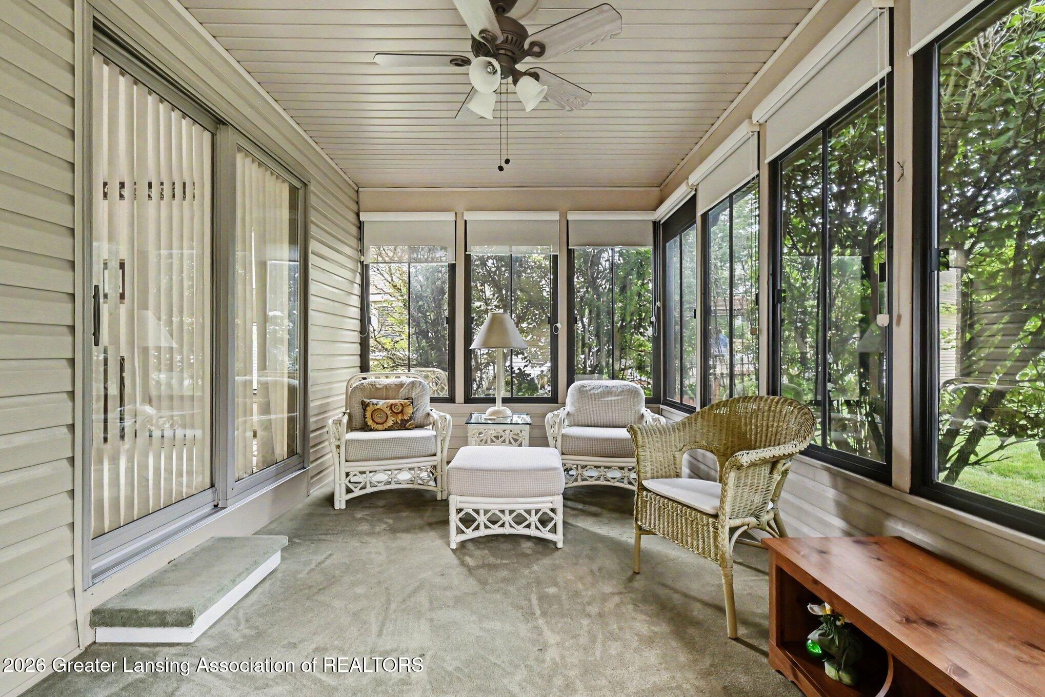 2380 Barnsbury Road East Lansing, MI 48823 - Photo 14 of 30 014_file_2916