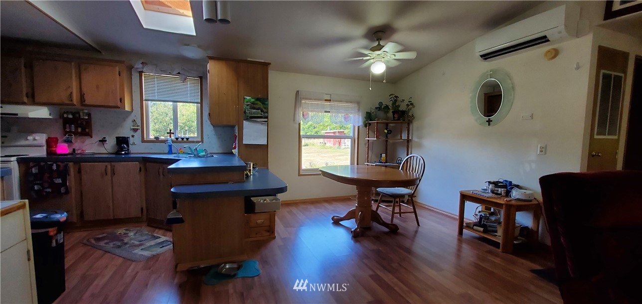 1041 West Beerbower Road Elma, WA 98541 - Photo 9 of 25 Gallery Image 9