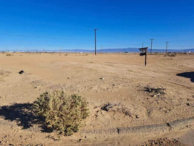 $75,000 | 1938 Betty Avenue, Thermal, CA 92274