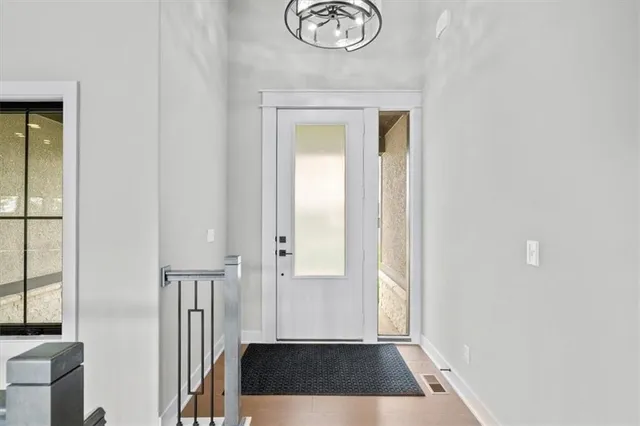 $899,950 | 13511 Woodland Rnch Drive, Lee's Summit, MO 64086