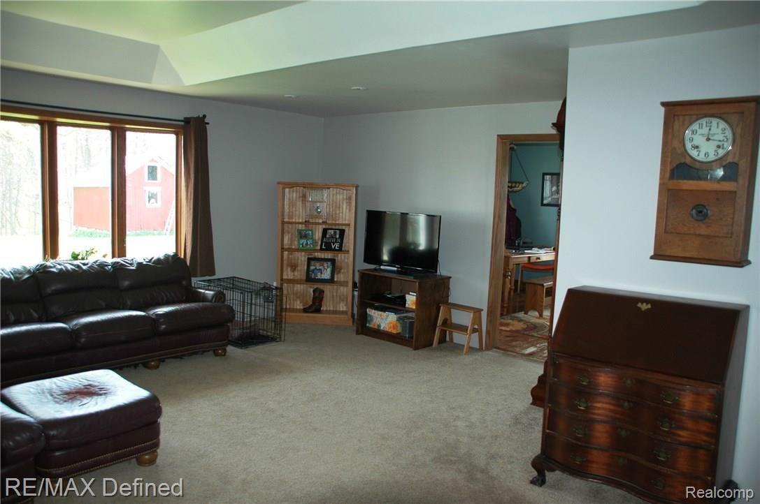 10190 Horton Road Goodrich, MI 48438 - Photo 11 of 34 4 lr b.JPG