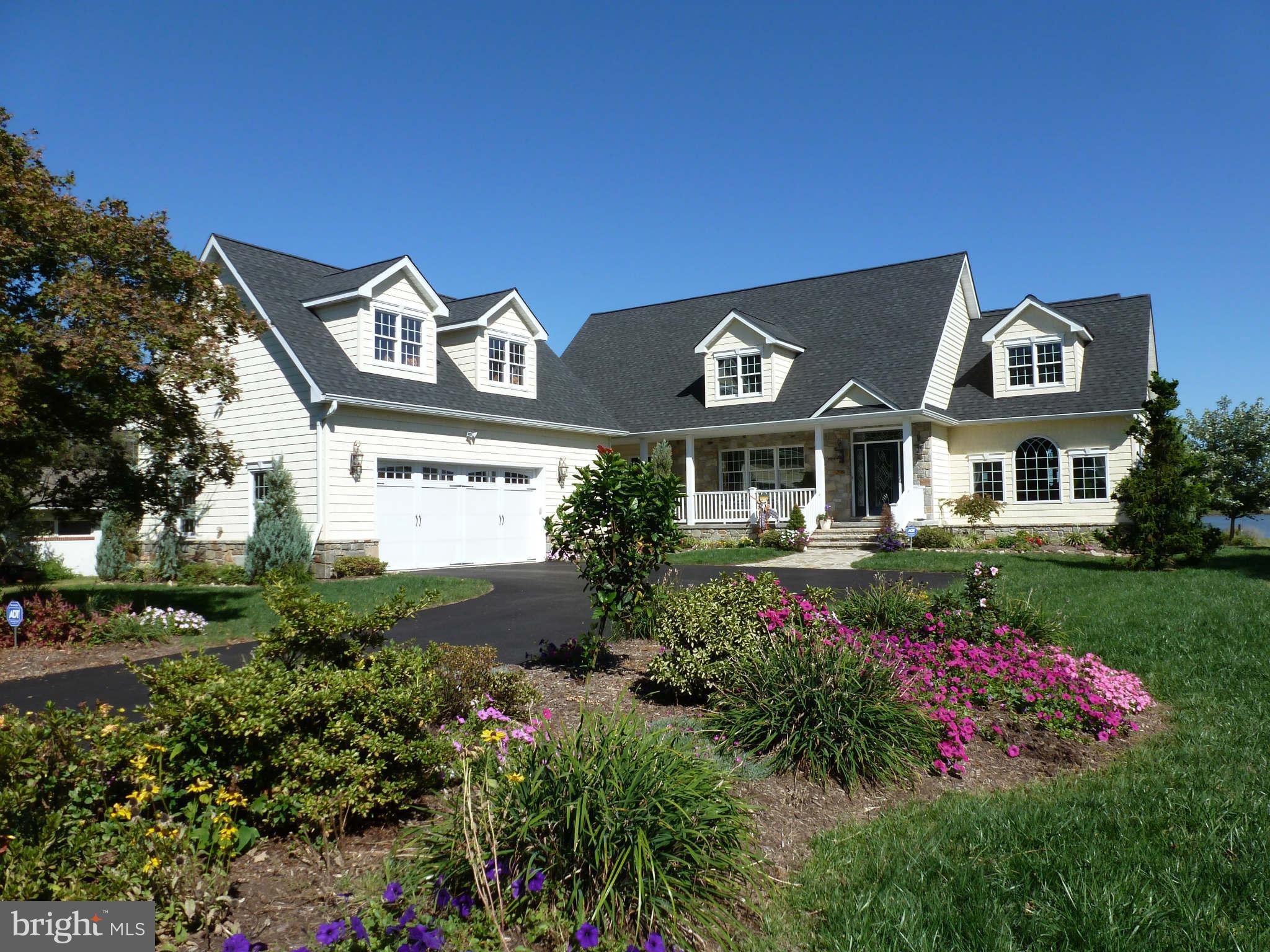 8095 Ventnor Road Pasadena, MD 21122 - Photo 1 of 30 Exterior (Front)