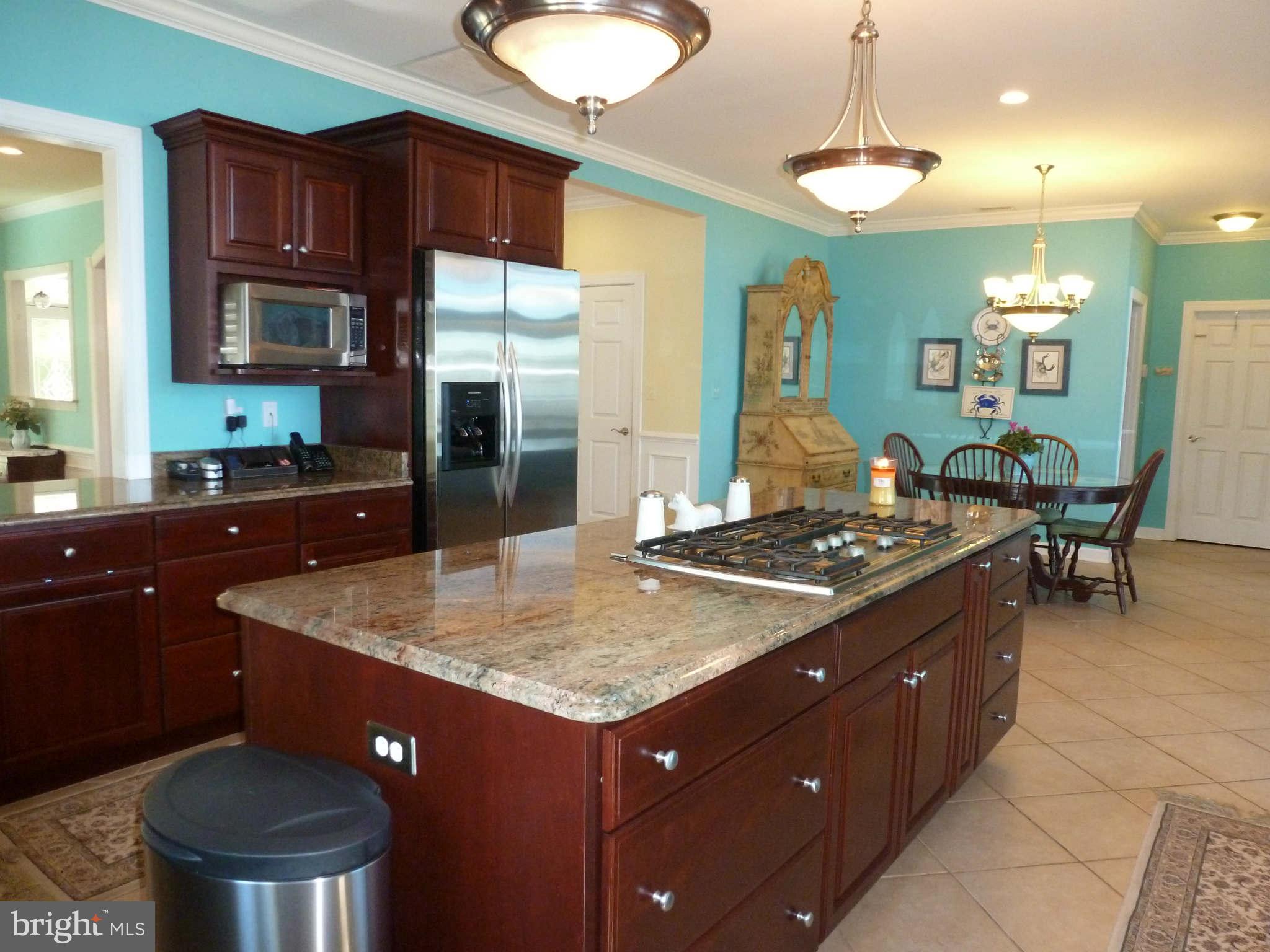 8095 Ventnor Road Pasadena, MD 21122 - Photo 9 of 30 Huge Gourmet Kitchen!