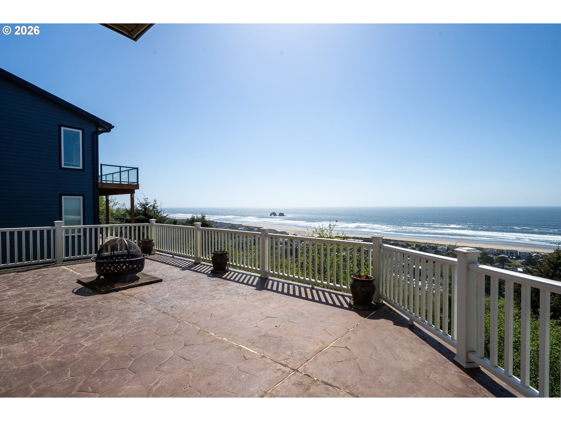 367 South Longview Loop Rockaway Beach, OR 97136 - Photo 17 of 48 a view of terrace with seating space