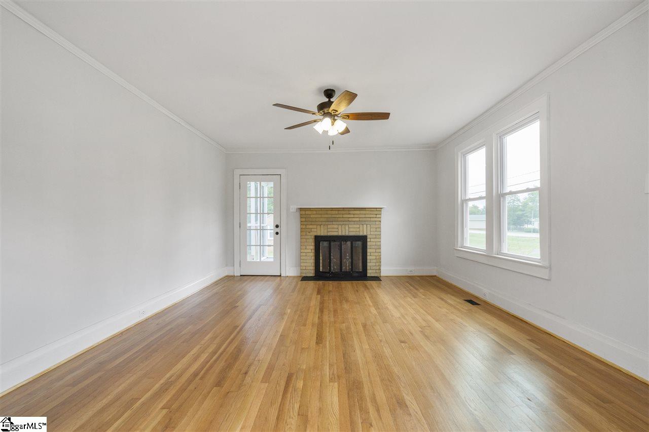 137 Tigerville Road Travelers Rest, SC 29690 - Photo 6 of 28 Gallery Image 6