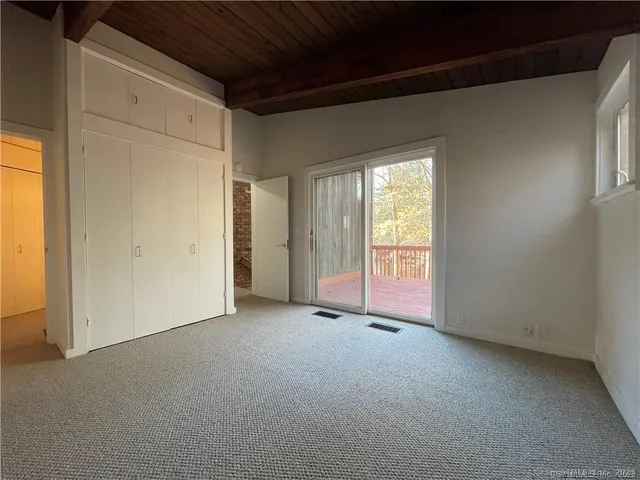 $3,950 | 860 Oakwood Road, Orange, CT 06477