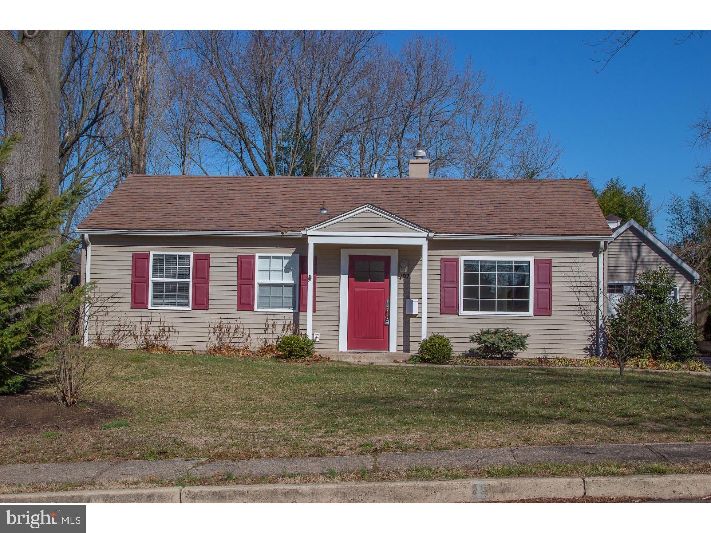 107 Lynbrook Road Paoli, PA 19301 - Photo 2 of 25
