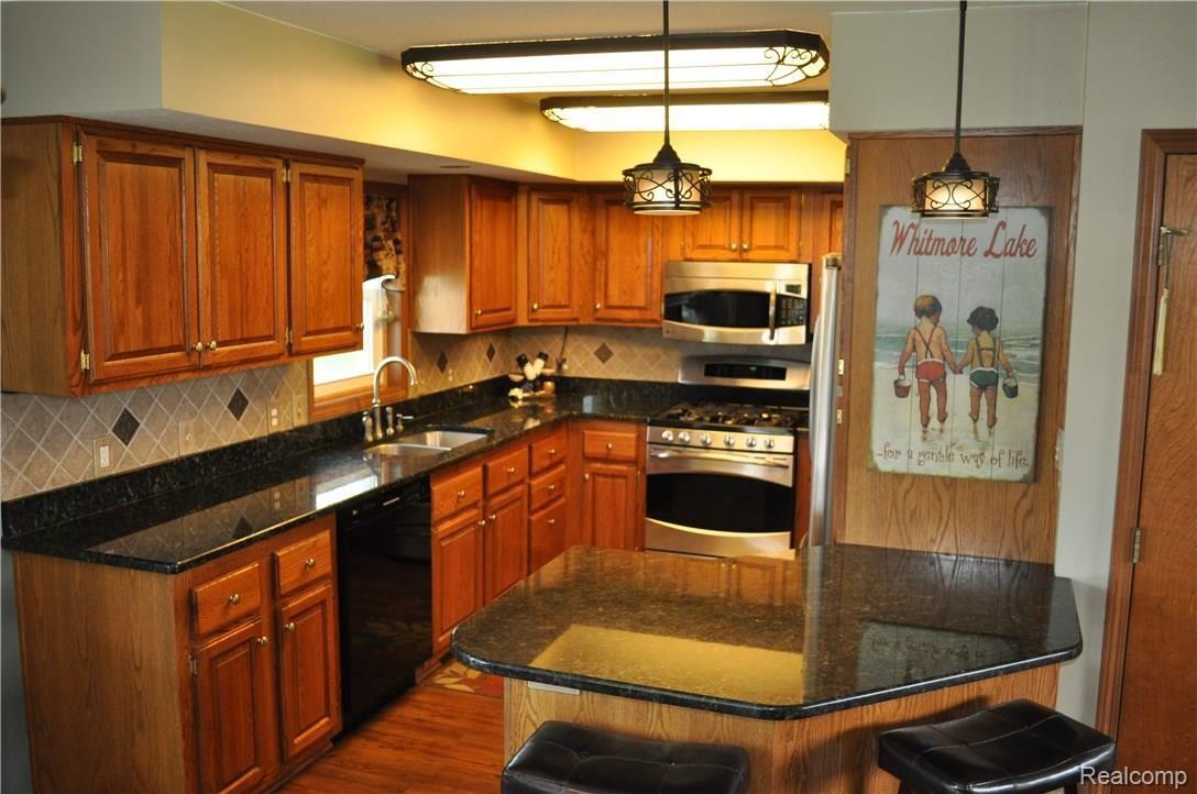 7794 Kearney Road Whitmore Lake, MI 48189 - Photo 3 of 50 DSC_0883.JPG