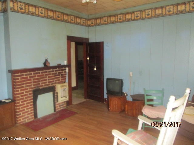 747 3rd Avenue Southwest Hamilton, AL 35570 - Photo 9 of 21 Gallery Image 9