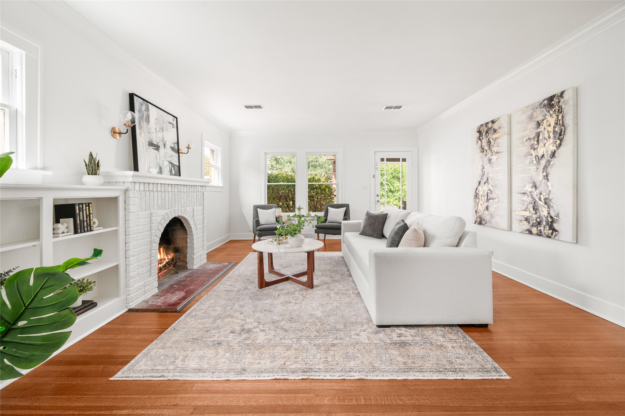 768 East 16th Street Houston, TX 77008 - Photo 13 of 49 Make memories here. This living area is the perfect size to gather with friends and loved ones and cozy enough to relax every day.