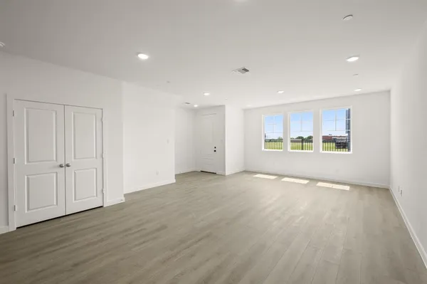 $329,000 | 5704 Lakeview Drive, Watauga, TX 76148