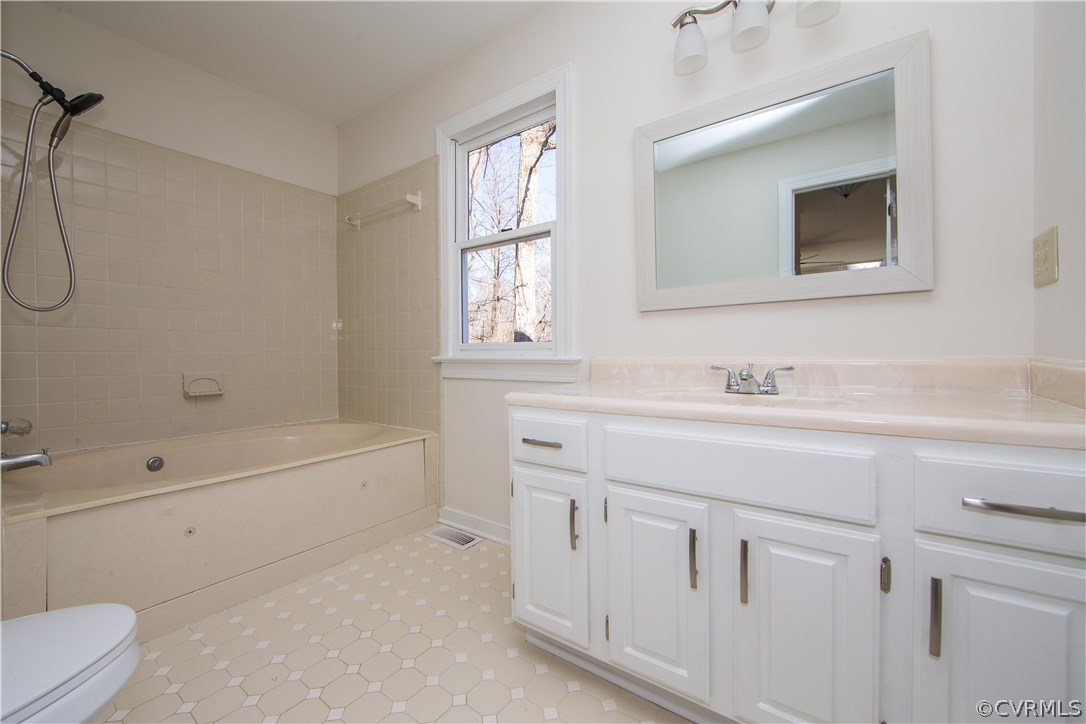 3241 Winterfield Road Midlothian, VA 23113 - Photo 8 of 21 Gallery Image 8