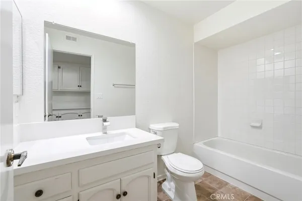 $449,000 | 7625 Reseda Boulevard, Unit 202, Reseda, CA 91335