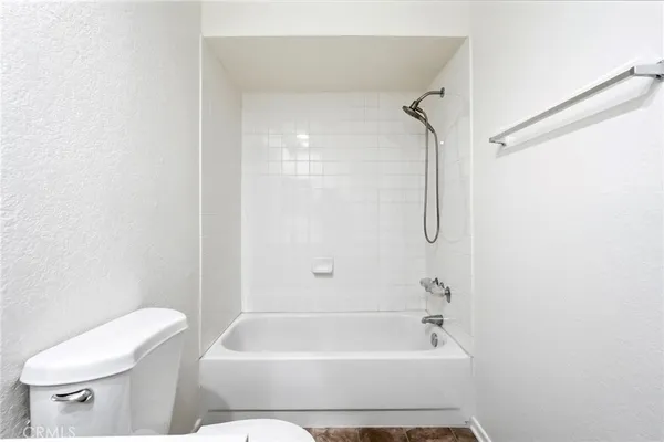 $449,000 | 7625 Reseda Boulevard, Unit 202, Reseda, CA 91335
