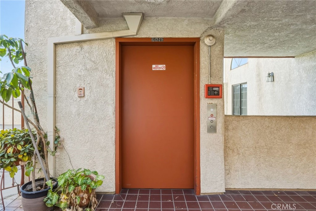 7625 Reseda Boulevard, Unit 202 Reseda, CA 91335 - Photo 35 of 42