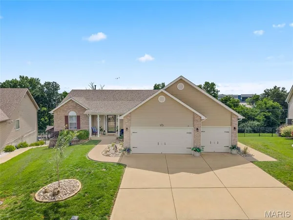 $475,000 | 713 Berrywine Lane, Arnold, MO 63010
