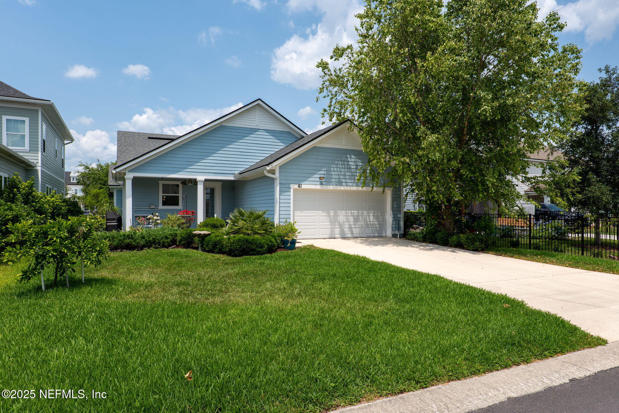 41 Topiary Avenue St. Augustine, FL 32092 - Photo 30 of 54 Garage