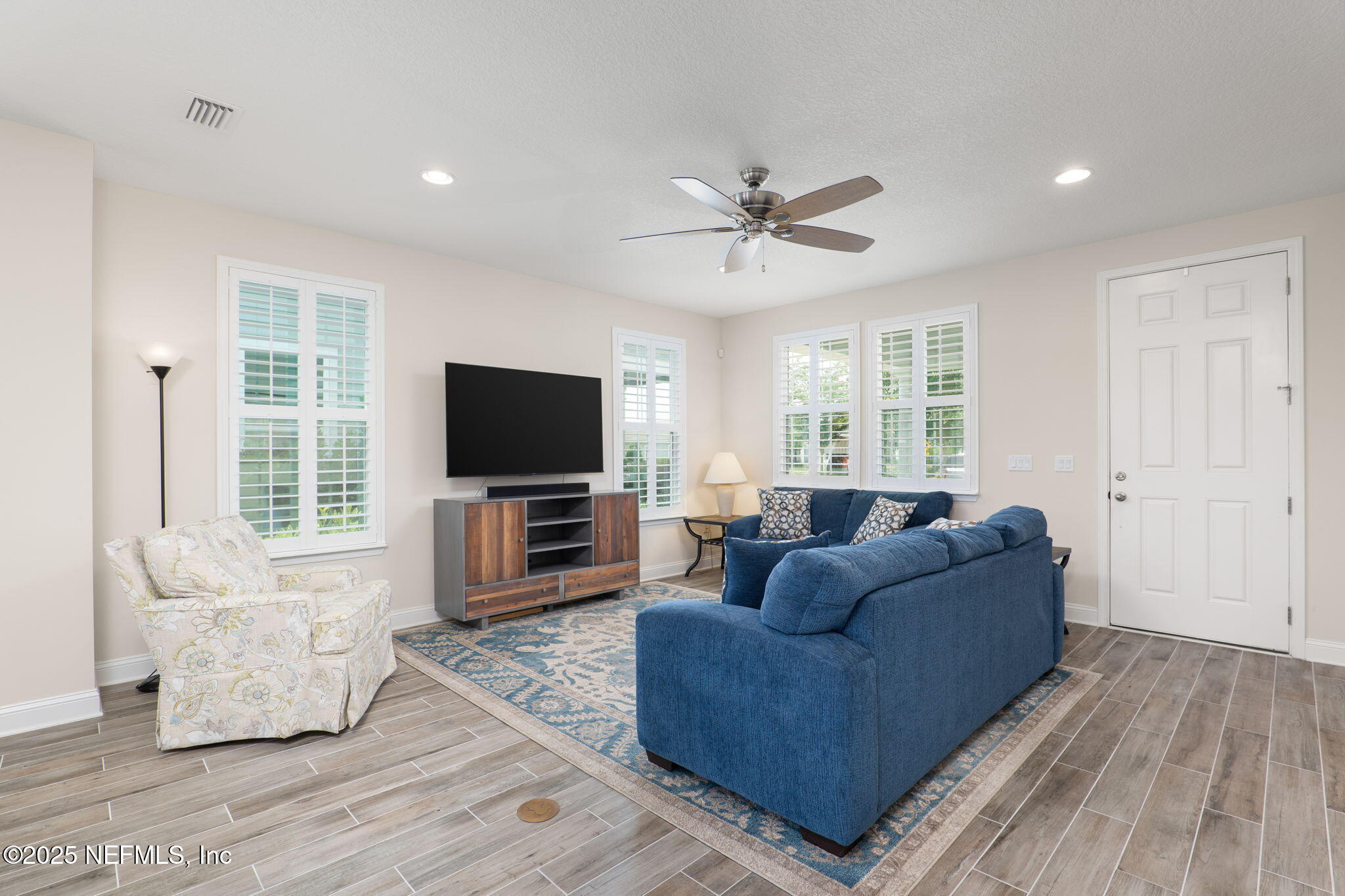 41 Topiary Avenue St. Augustine, FL 32092 - Photo 8 of 54 Living Room
