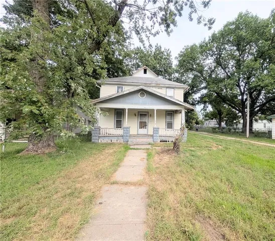 $35,000 | 201 North Chestnut Street, Iola, KS 66749