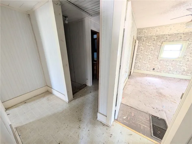 $35,000 | 201 North Chestnut Street, Iola, KS 66749