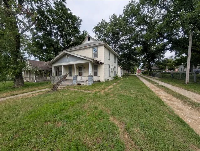 $35,000 | 201 North Chestnut Street, Iola, KS 66749