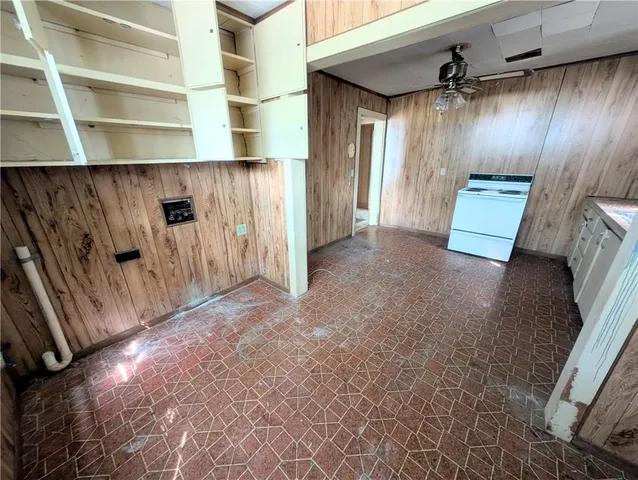 $35,000 | 201 North Chestnut Street, Iola, KS 66749