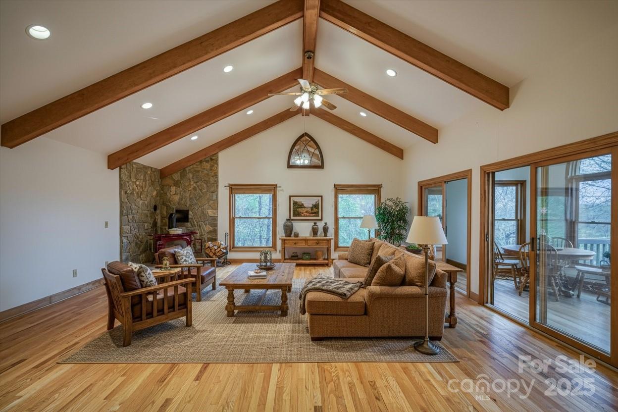 1521 Old Jonas Ridge Road Newland, NC 28657 - Photo 3 of 40 Gallery Image 3