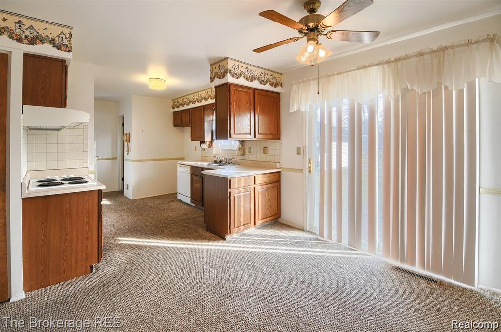 5427 West Lake Road Clio, MI 48420 - Photo 10 of 36 DSC_2007-HDR(5).jpg
