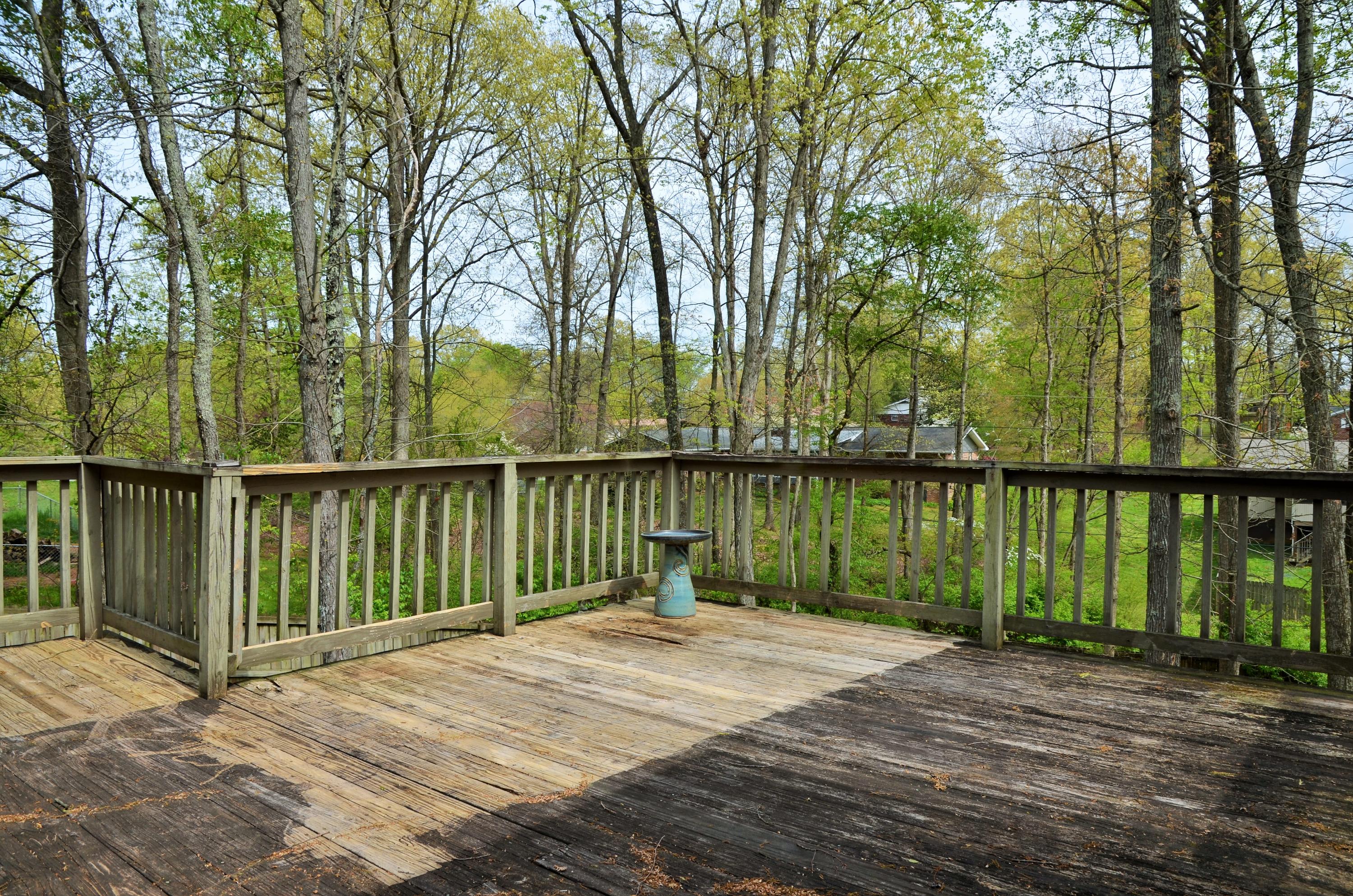 8112 Bells Campground Road Powell, TN 37849 - Photo 4 of 16 Deck
