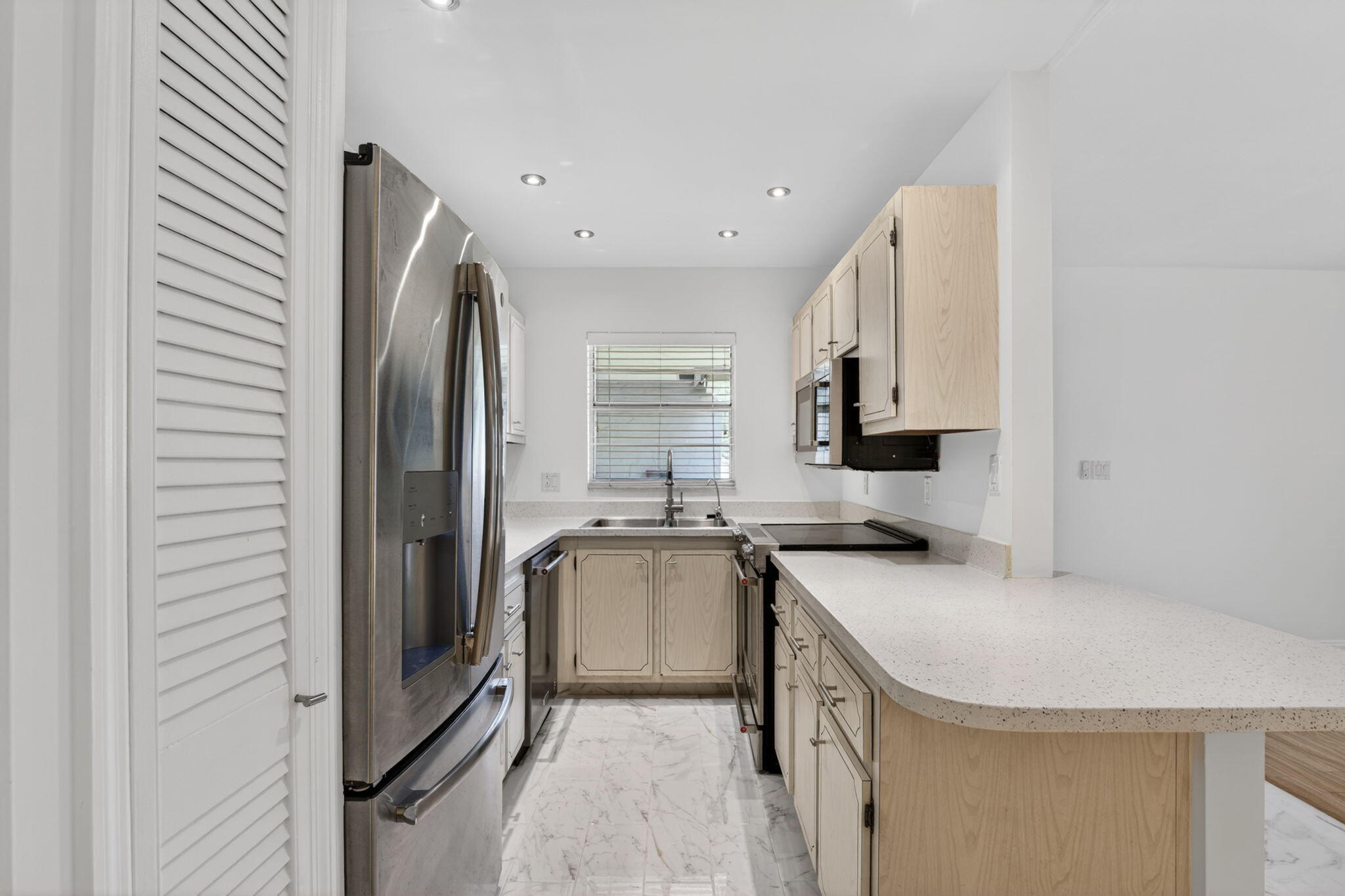 1174 Northwest 13th Street, Unit 242B Boca Raton, FL 33486 - Photo 13 of 40 5-web-or-mls-DSC03057