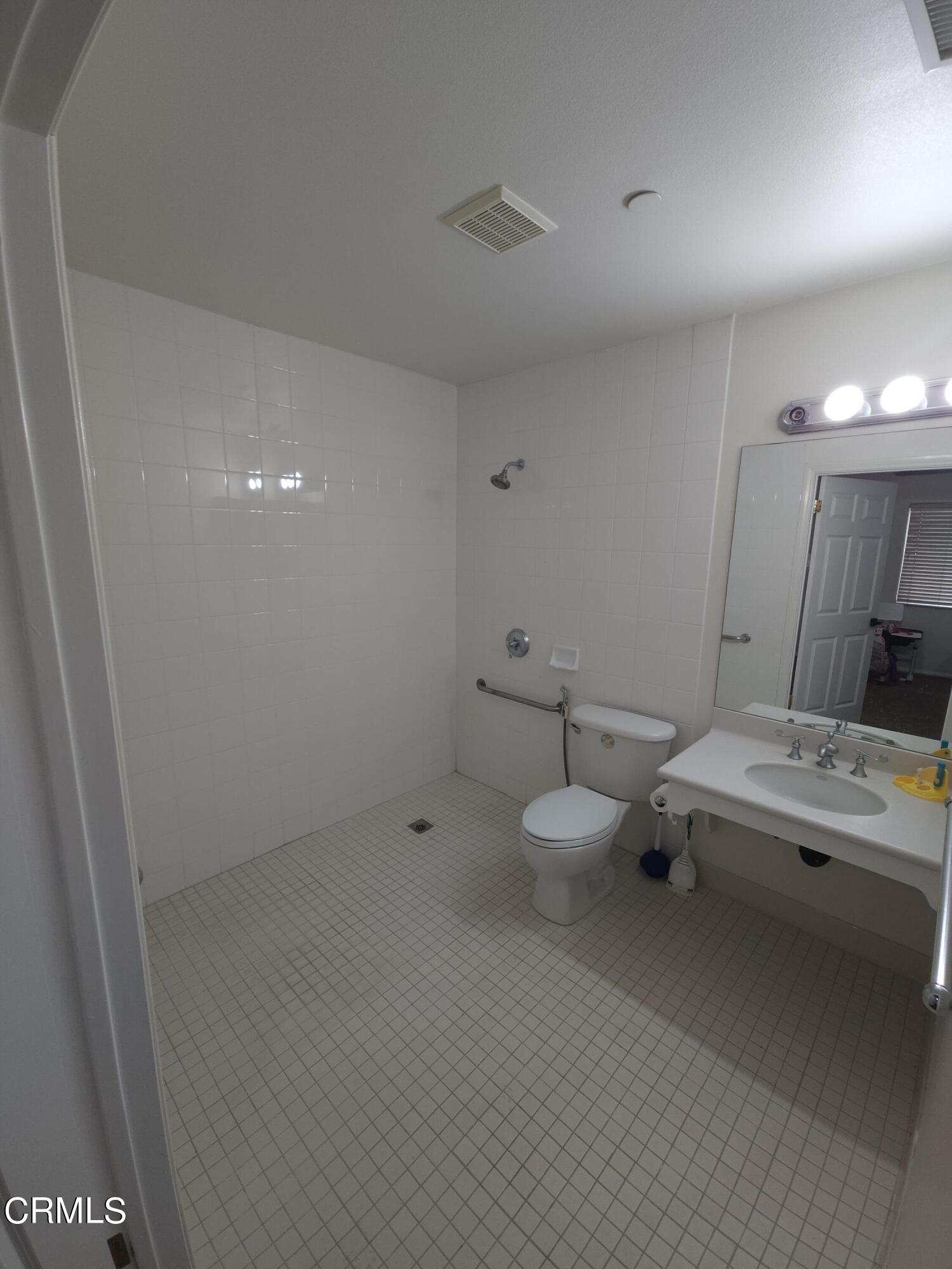 1024 North C Street Oxnard, CA 93030 - Photo 14 of 27 20230326_162729