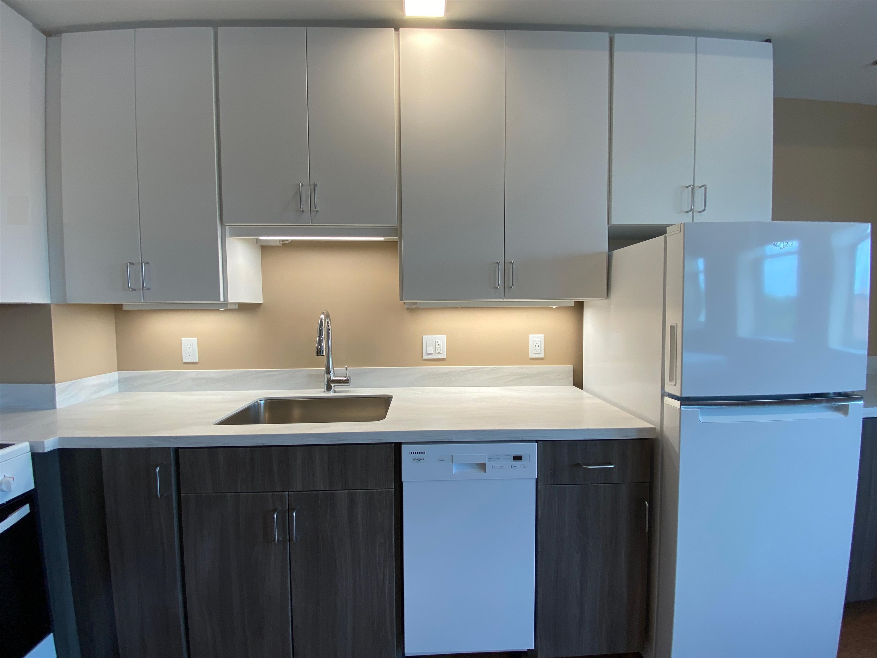 83 Hanover Street, Unit 510 Manchester, NH 03101 - Photo 19 of 54