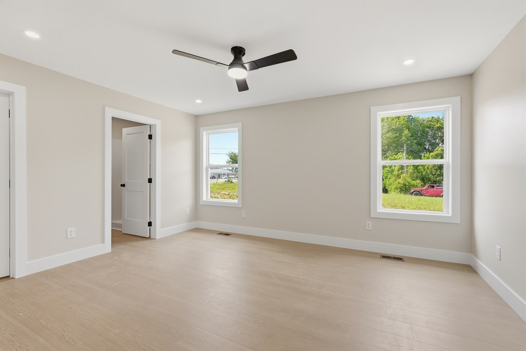 892 Old Cookeville Road Sparta, TN 38583 - Photo 14 of 27