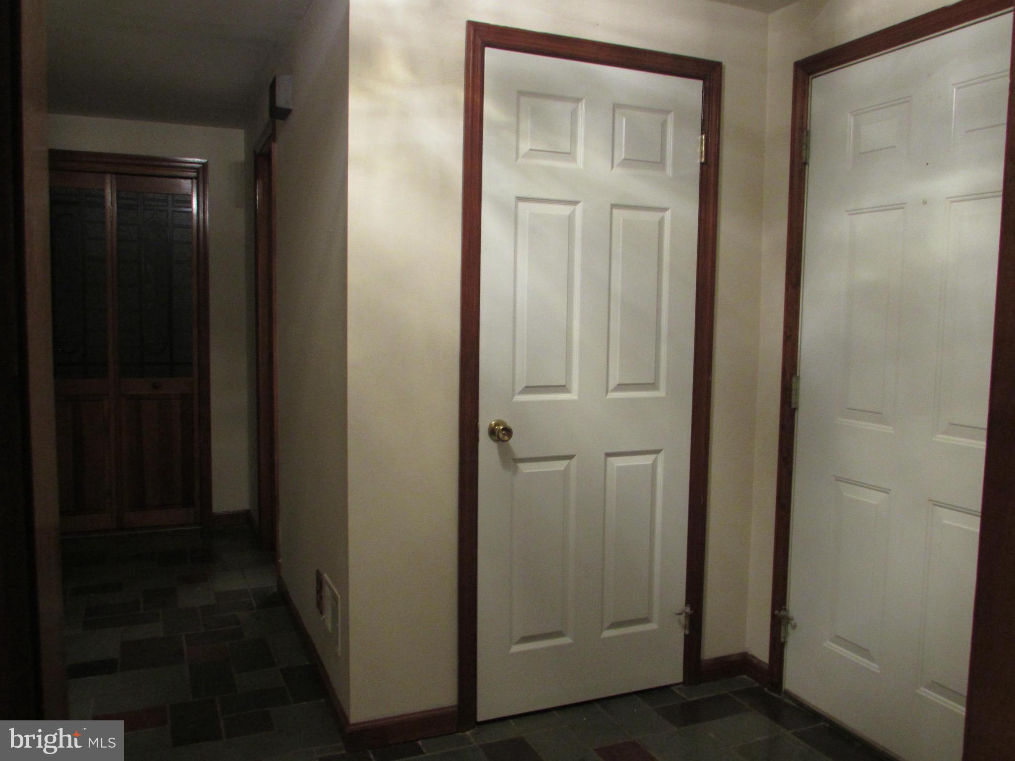 6355 Davis Road Mount Airy, MD 21771 - Photo 5 of 26 Interior (General)