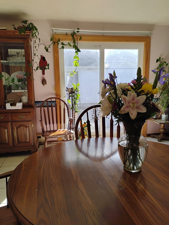 186 8 Lots Road Sutton, MA 01590 - Photo 5 of 16