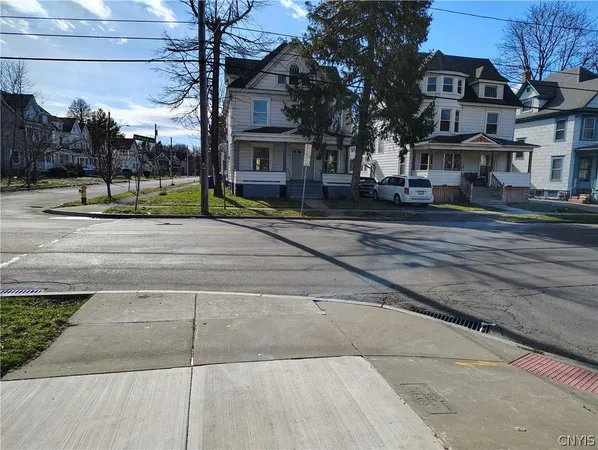 $2,300 | 1330 Midland Avenue, Syracuse, NY 13205