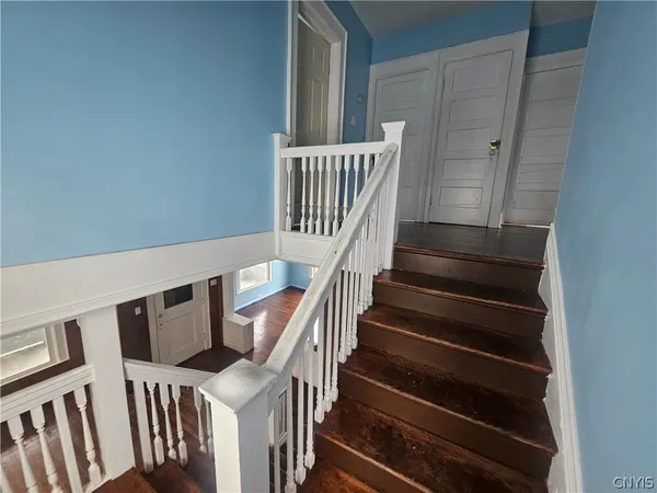 $2,300 | 1330 Midland Avenue, Syracuse, NY 13205
