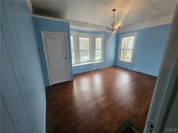 $2,300 | 1330 Midland Avenue, Syracuse, NY 13205
