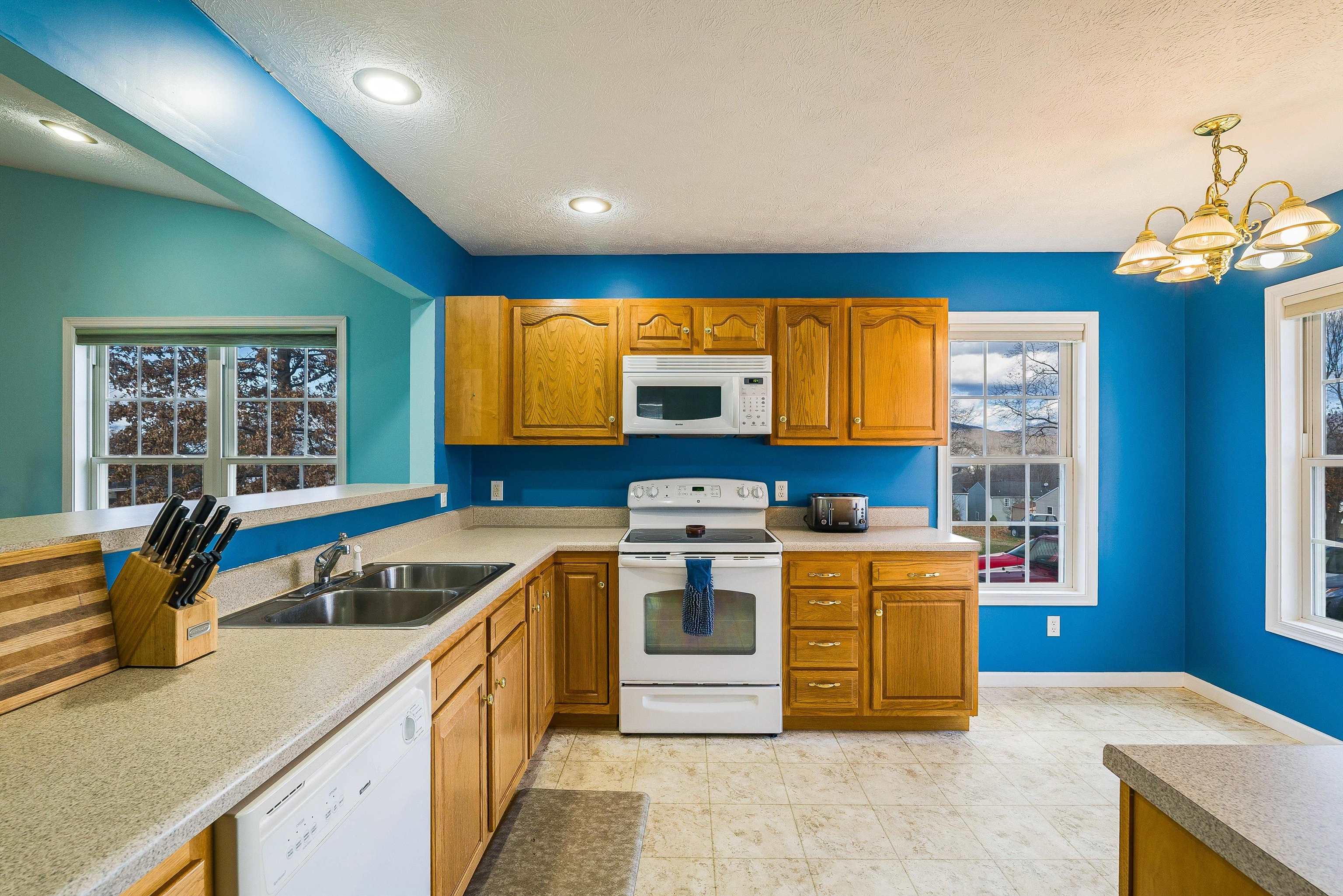 425 South Jackson Avenue Waynesboro, VA 22980 - Photo 11 of 47 a kitchen that has a sink and a stove