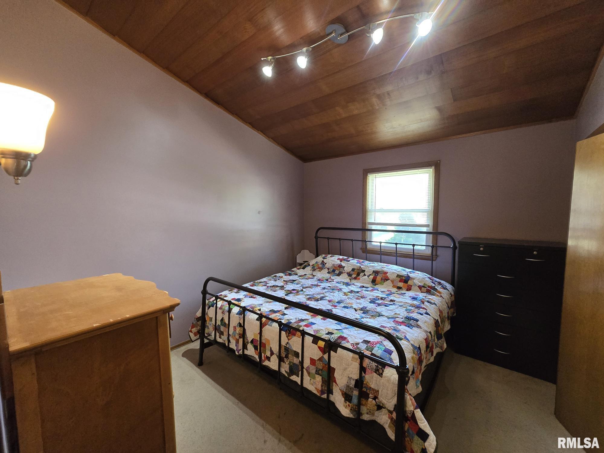 2620 Midlan Drive Quincy, IL 62301 - Photo 19 of 34