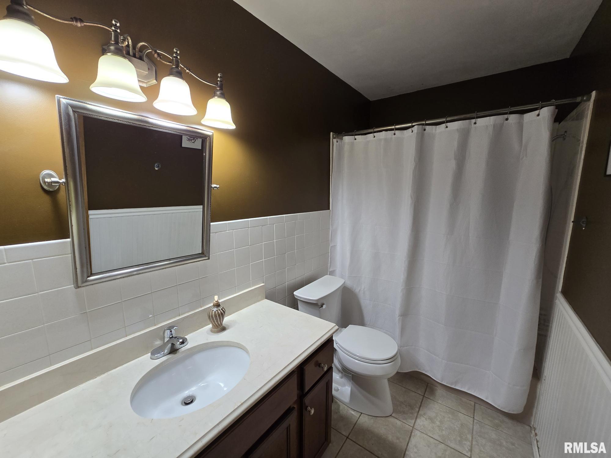 2620 Midlan Drive Quincy, IL 62301 - Photo 22 of 34