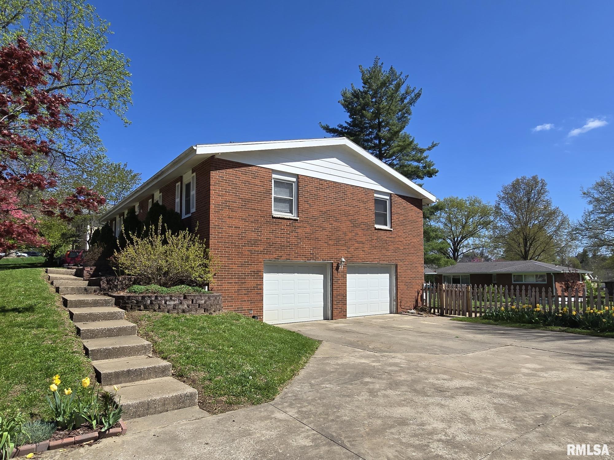 2620 Midlan Drive Quincy, IL 62301 - Photo 33 of 34