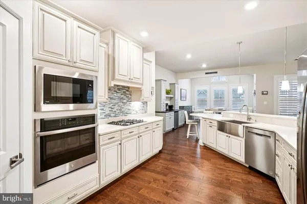 $825,000 | 33172 Ponte Vecchio Plaza, Ocean View, DE 19970